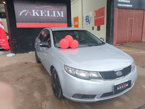 KIA CERATO 1.6 EX2 SEDAN 16V GASOLINA 4P MANUAL